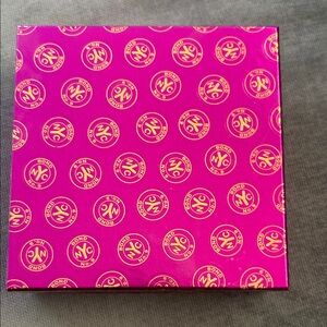 Bond No. 9 Perfumista Avenue Box